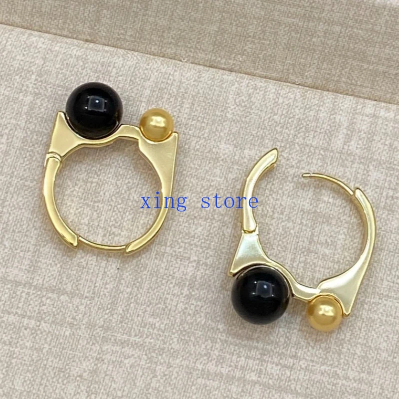 

2025 Fashionable new sweet and romantic style simulated pearl inlaid women's earrings