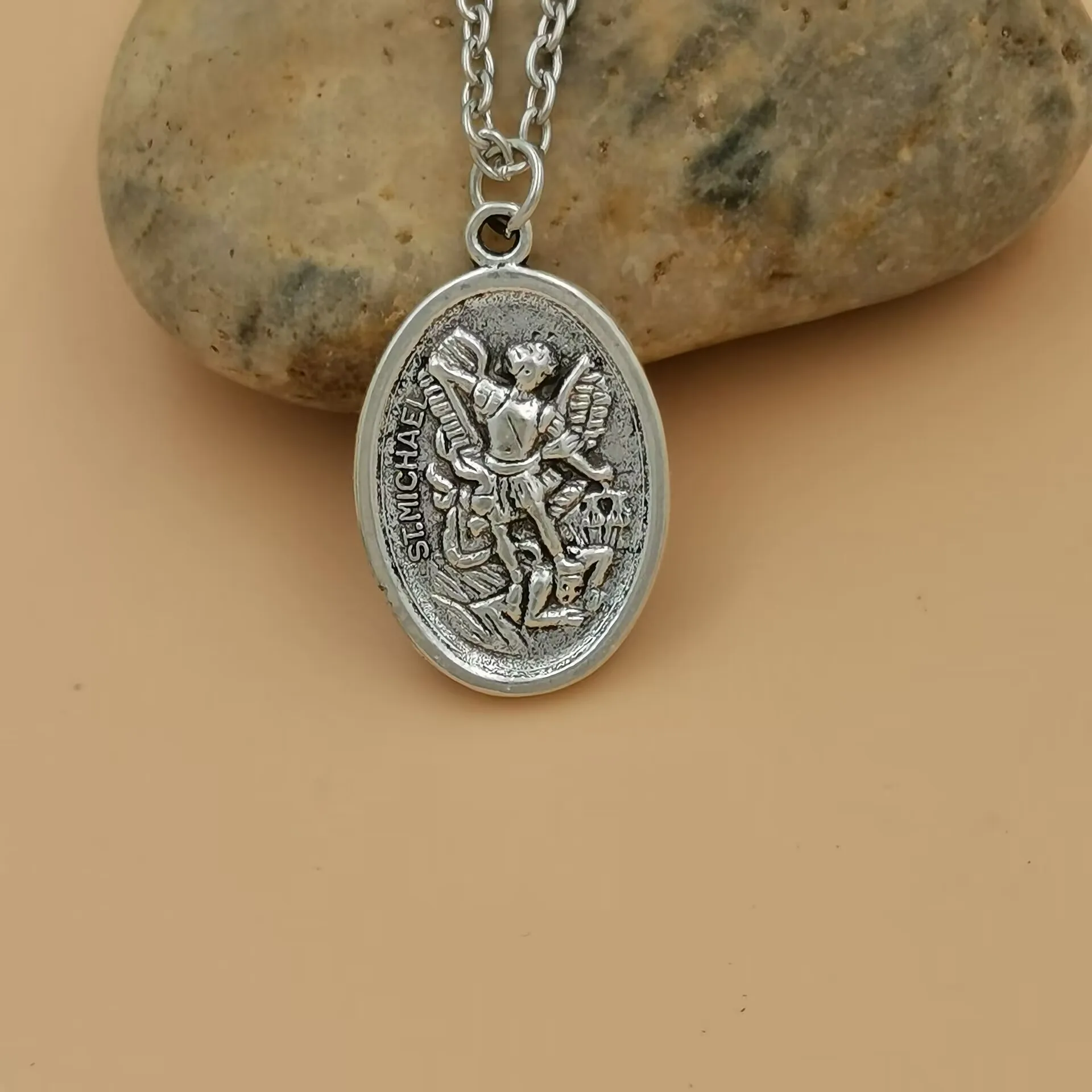 10Pcs Saint Michael/Guardian Angel Pendant Necklace Men Women Talisman Jewelry A-874d