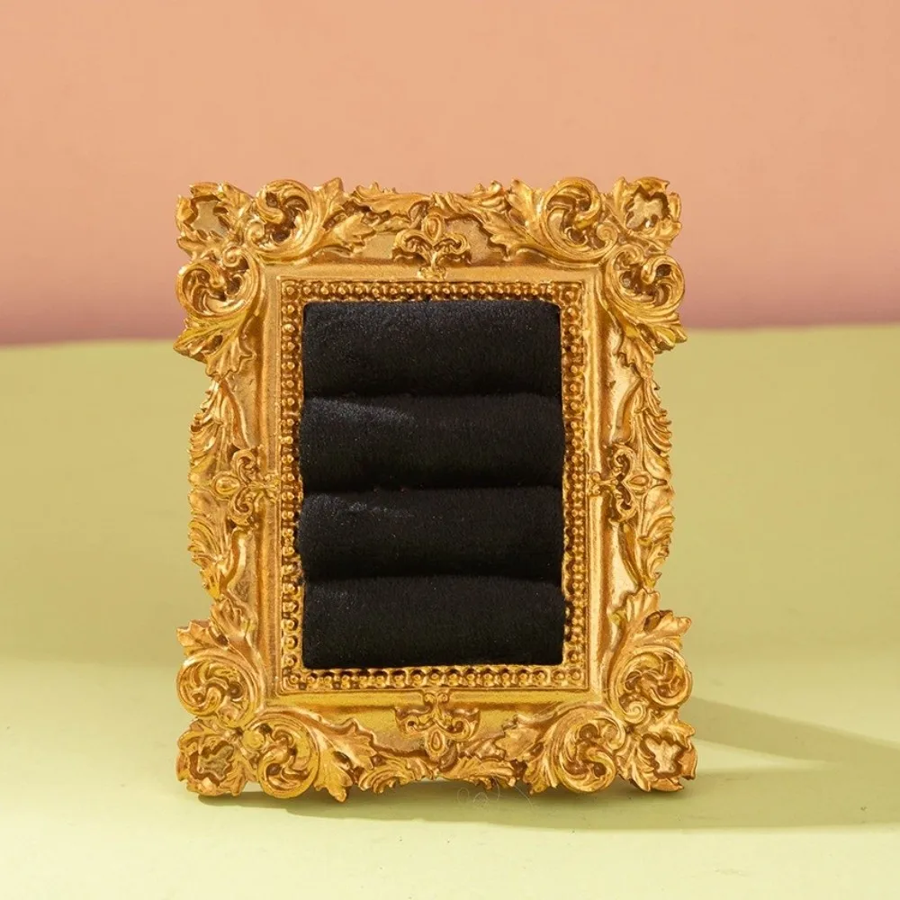Vintage Photo Frame Earring Holder Resin Frame Velvet Ring Display Stand Chic Baroque Design Jewelry Display Stand