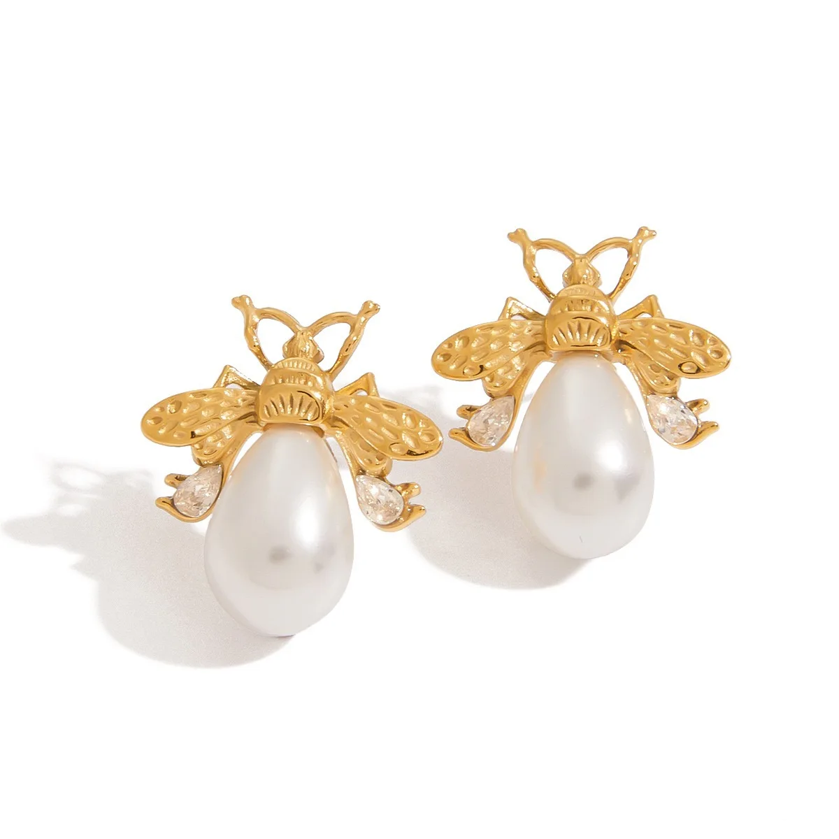 5 Pairs, Popular Simulated Pearls Zircon Bee Stud Earrings Golden Stainless Steel Attractive Chic Jewelry New Wholesale