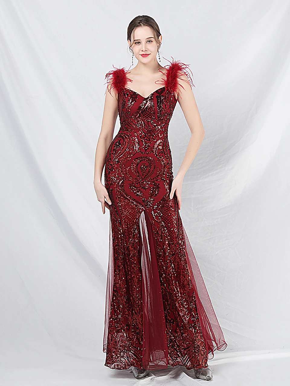 

Elegant Long Evening Gown with Ostrich Feather Strap for Women Sexy Mid-Waist Zipper Style Diamond Embroidery Cotton Blend