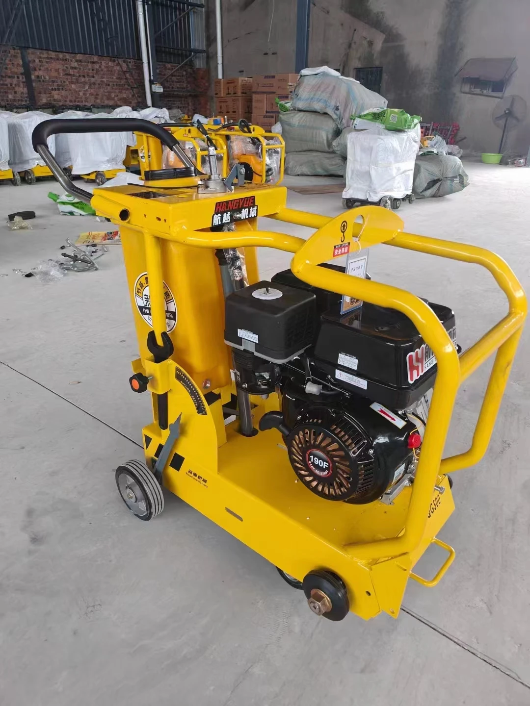 Crawler type cutting machine, multiple models, remote-controlled road cutting machine, self-propelled slotting  cutting machine