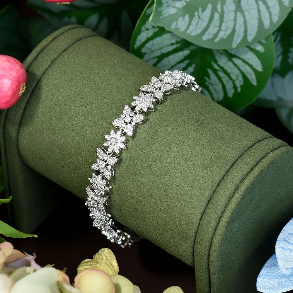 

HIBRIDE Full Micro Cubic Zirconia Pave Crystal Flower Bracelets Charm Women Wedding Party Bracelet Jewelry Gift B-188