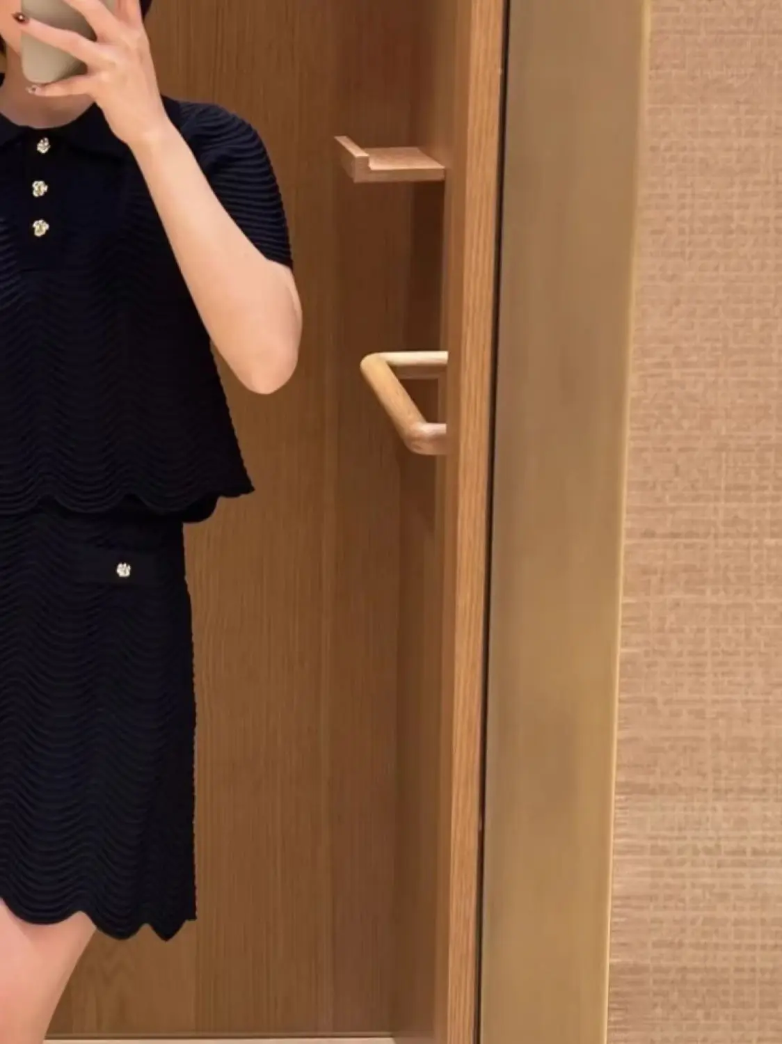 

Spring/Summer Women Turn-down Collar Wavy Hem Solid Knit Set Short Sleeve Knitwear Top + High Waist A-line Fashion Casual Skirt