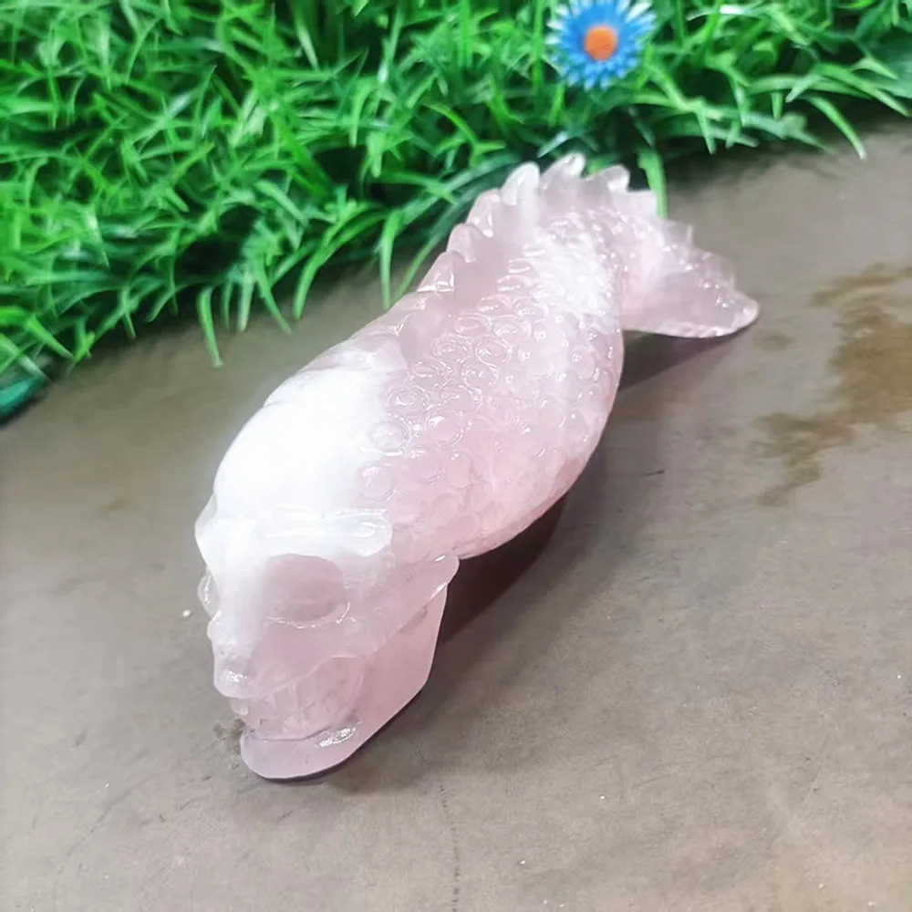 

Natural quartz crystal powder crystal carvings of skulls and energy center patterns, suitable for home decoration, decorative it