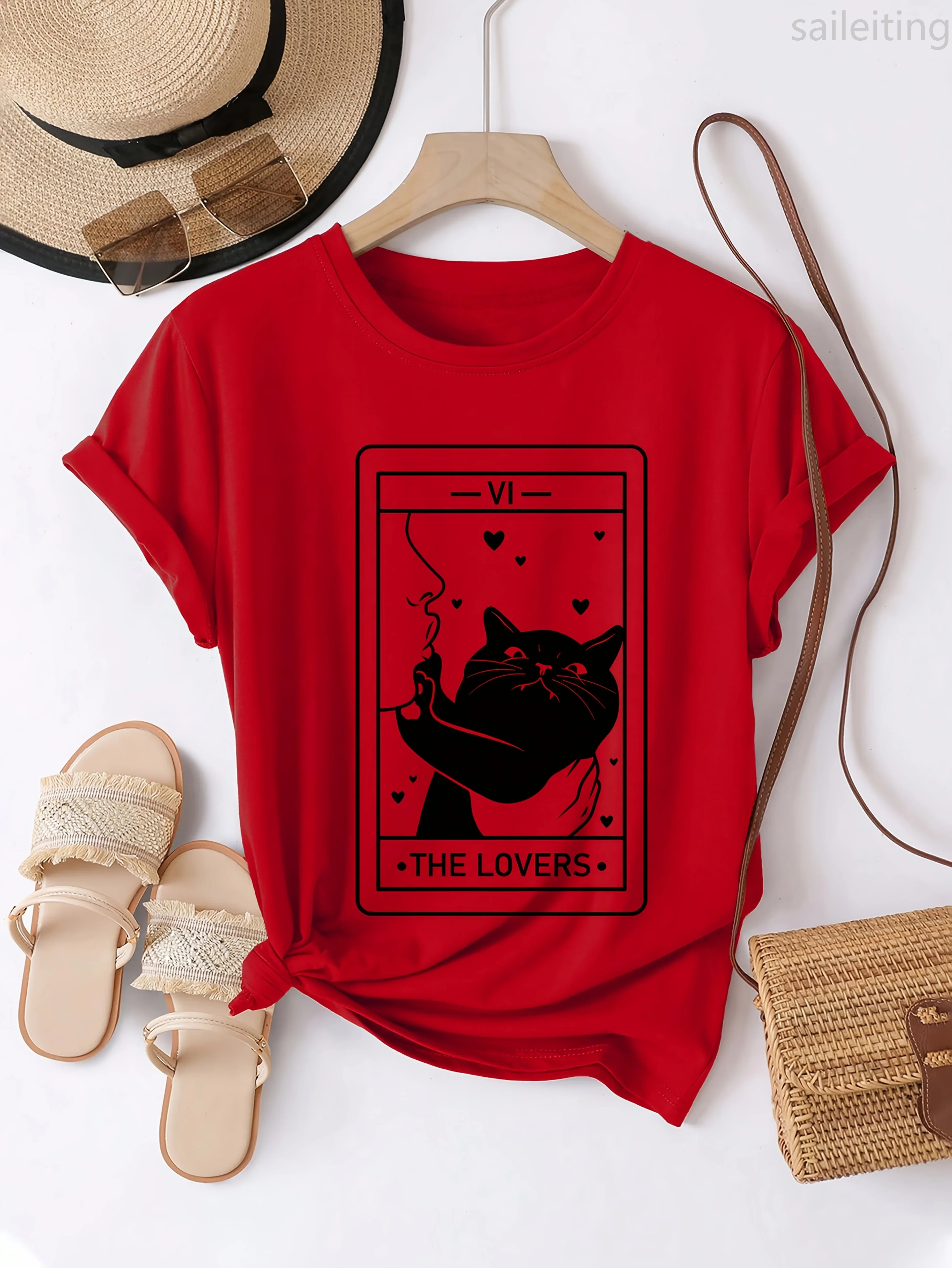 T-shirt graphique Tarot Cat He Lover pour femme - Chapeau de sorcière fantaisiste Chat noir avec coeurs Design Col rond Amoureux des chats décontractés