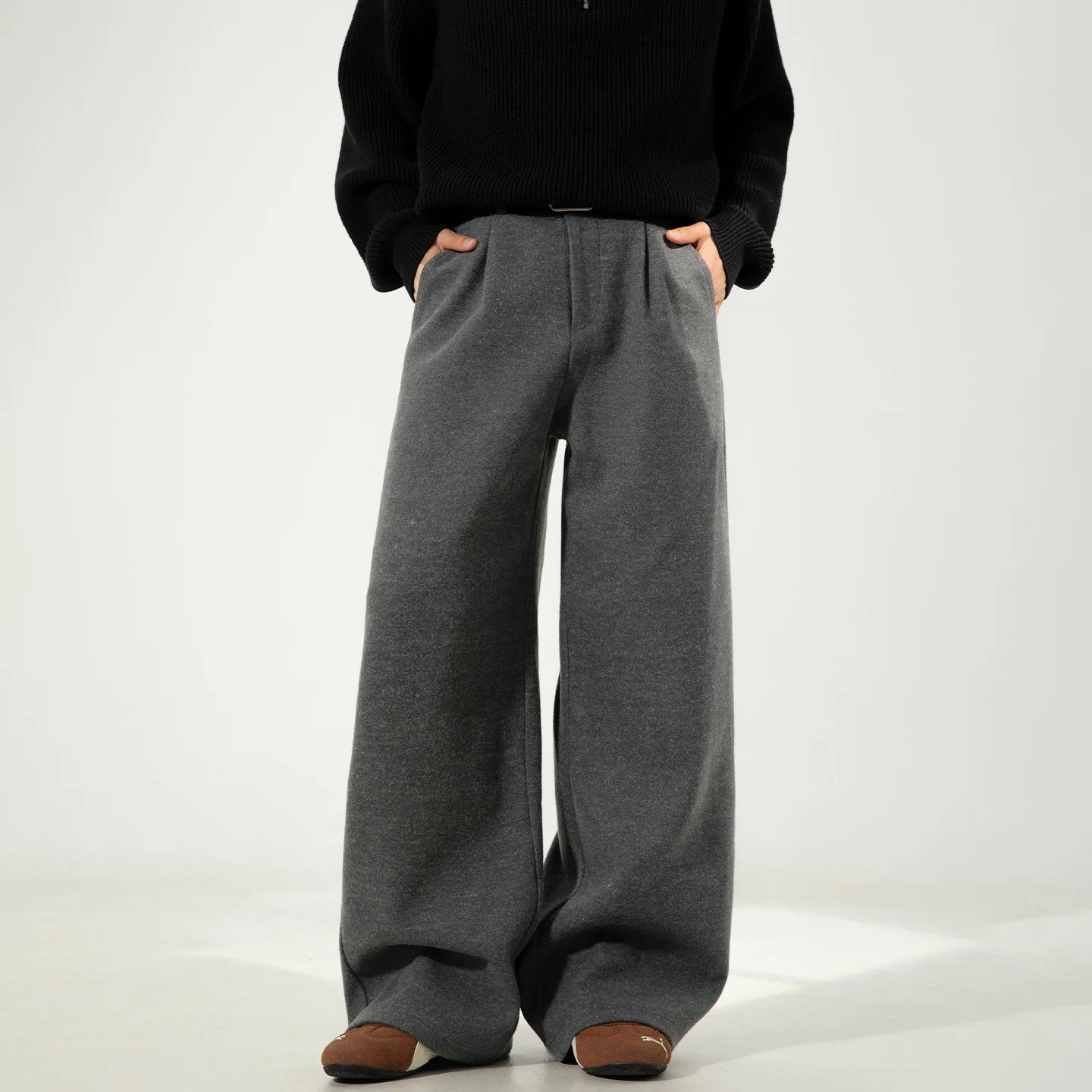 

Текстурированные шерстяные брюки для мужчин, осенние новые прямые свободные плиссированные повседневные красивые брюки, утепленные длинные брюки с текстурой HZE6