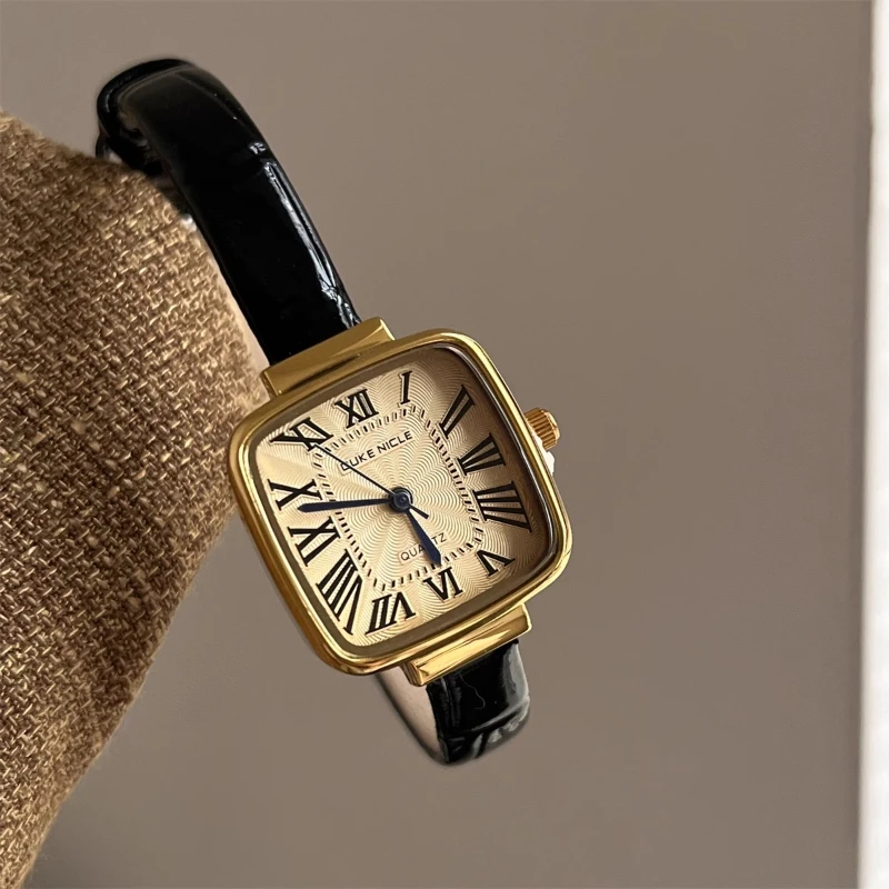 Vintage Square Quartz Watch for Women Leather Strap Roman Numerals Unique Design Casual Fashion Trendy