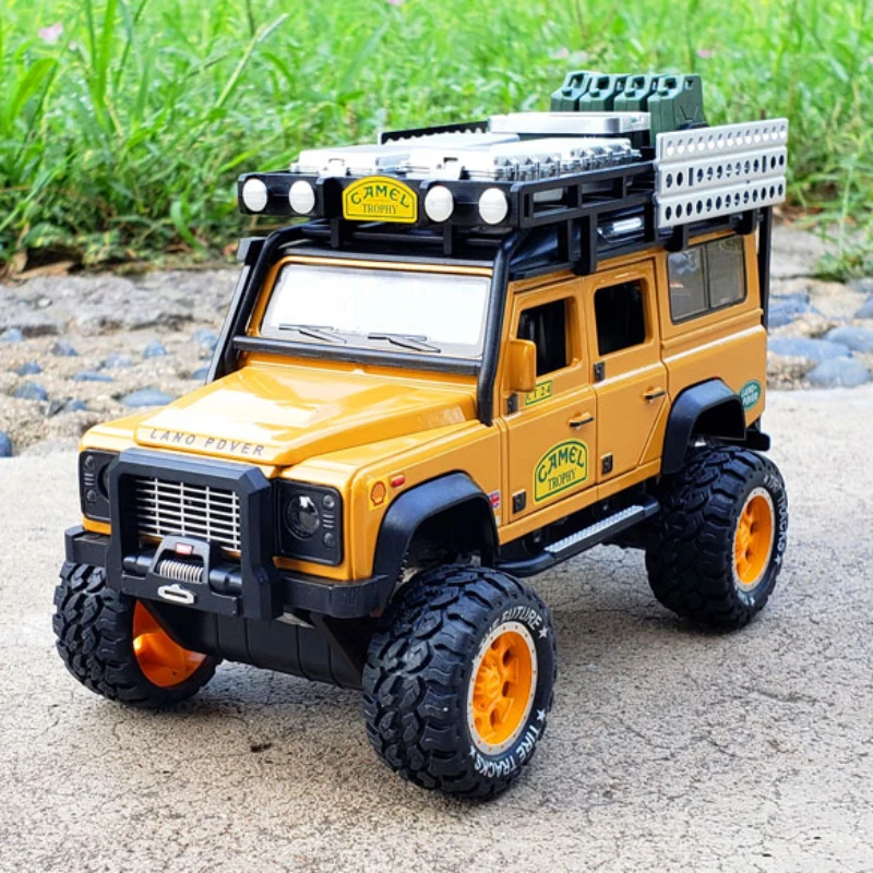 

1:28 Camel Cup Land Rover Defender Alloy Racing Car Model Diecasts & Toy Metal Toy Off-road Vehicles Model Collection Gift