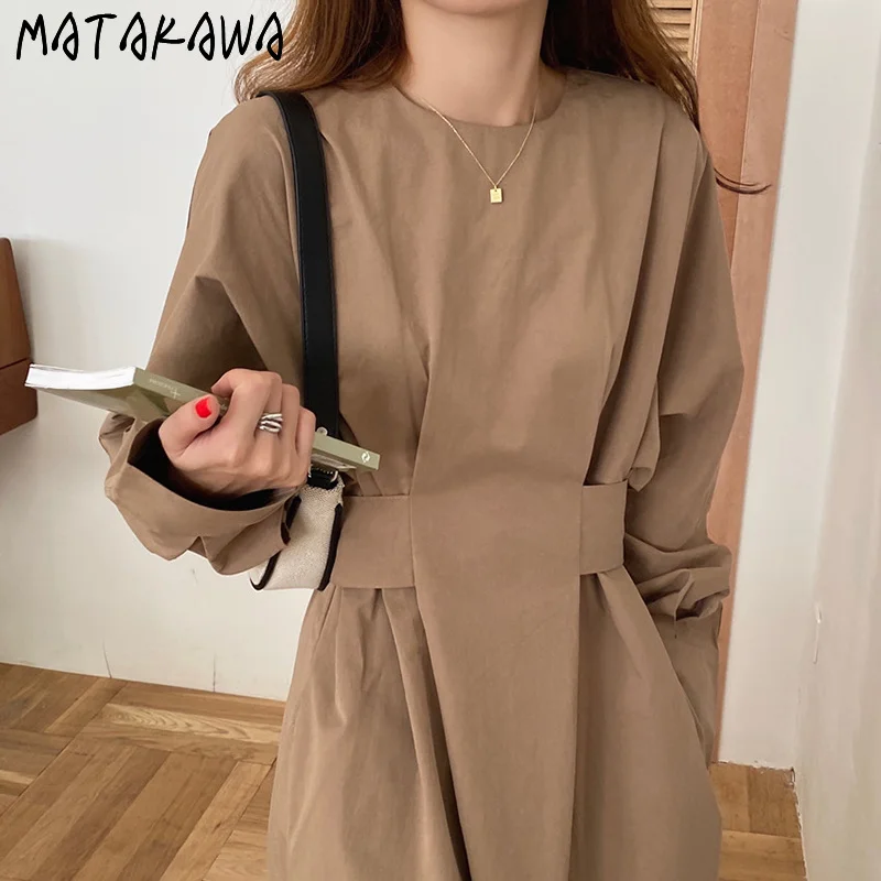 Abiti MATAKAWA per donna 2022 minimalismo francese O collo vita sottile fasciatura allentata abito longuette Casual elegante abito a pieghe diviso