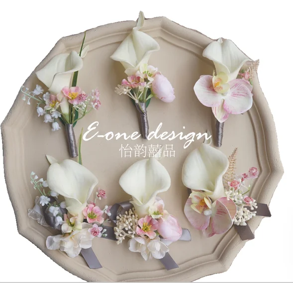 

Wedding wedding corsage wrist flower bride groom bridesmaid groomsman brothers and sisters group celebration