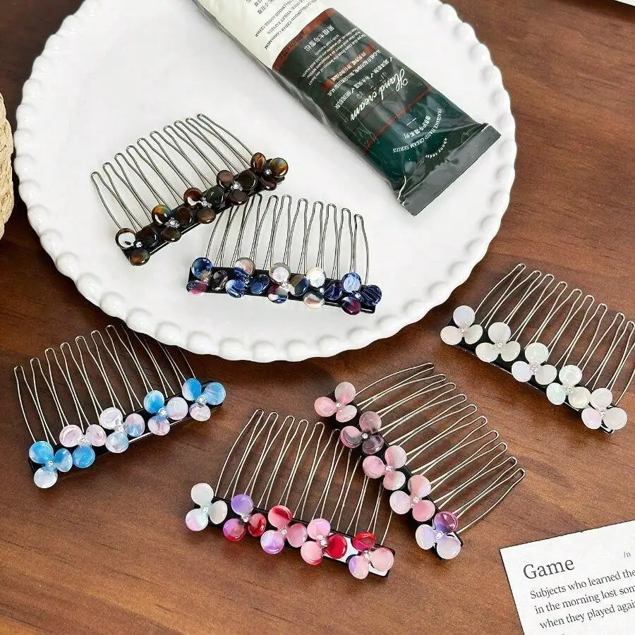 

Acetate Hair Comb With Floral And Pearl Decorations For Women