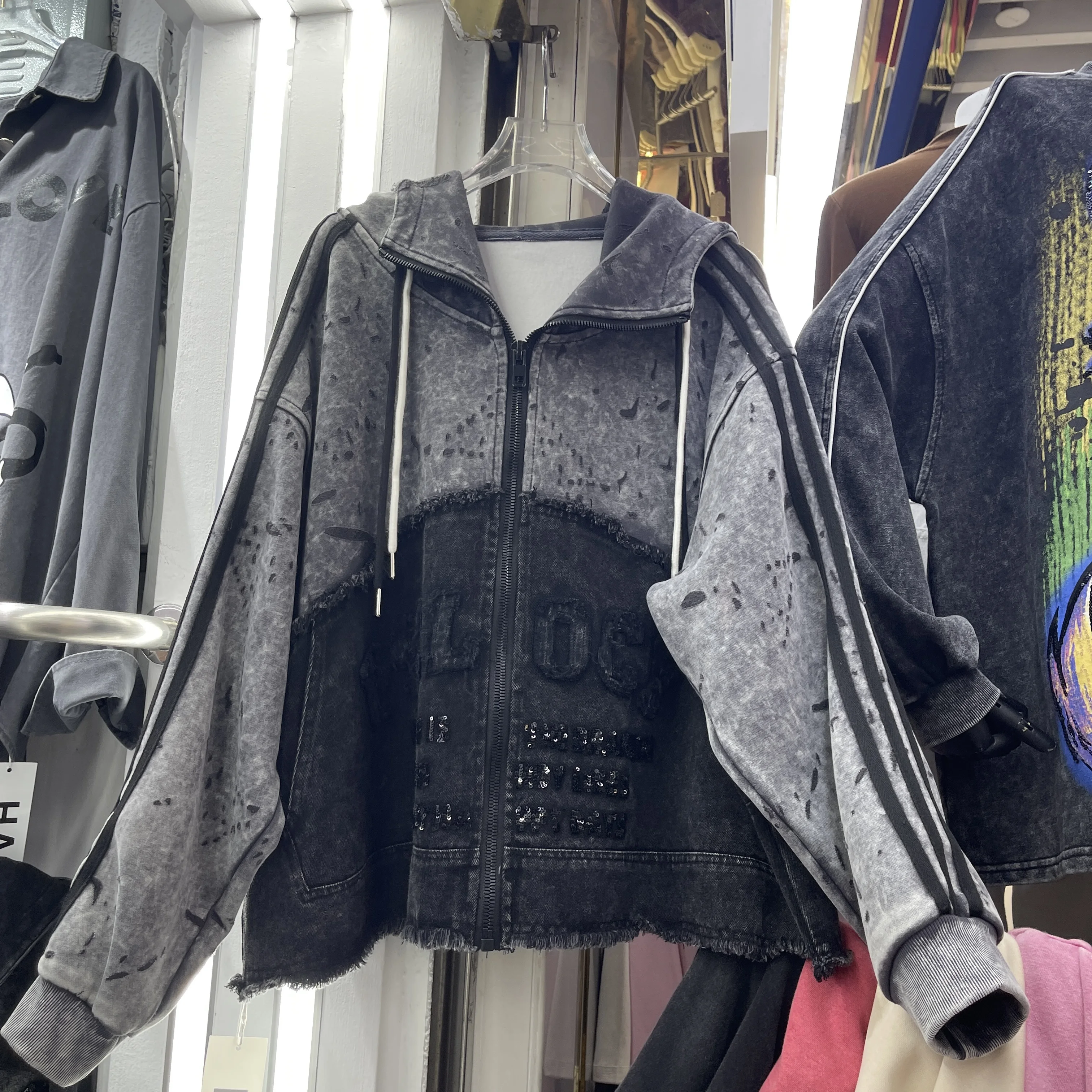 2025 Autumn New Design Distressed Patchwork Embroidered Hooded Sweatshirt Cardigan Street Style Loose Fashion Top for Women