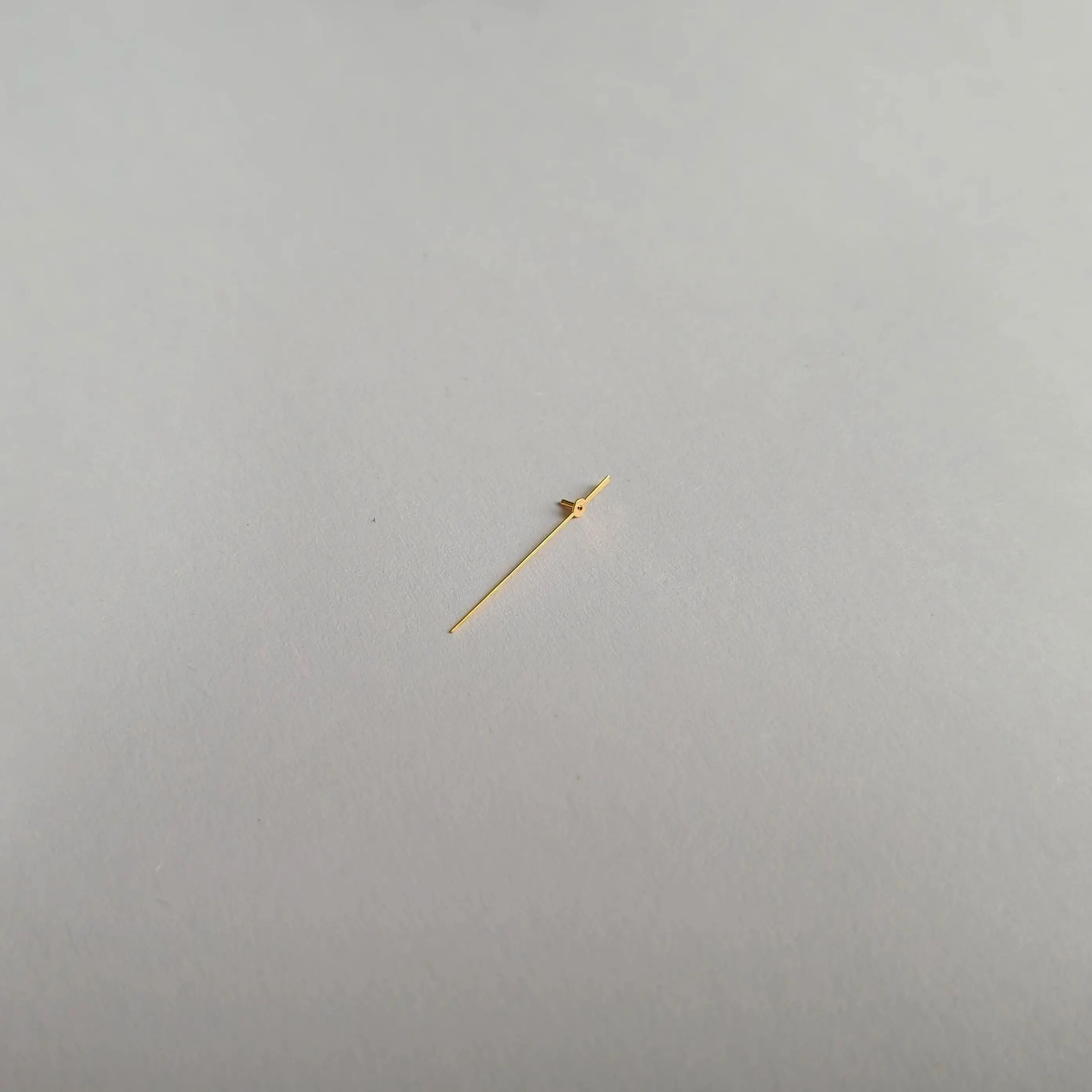 0.17 Hole Red White Gold Black Silver 0.7mm 1.0mm 1.3mm 1.5mm 1.8mm Different Shaft Height Watch Second Hand for Watch Repair view 3