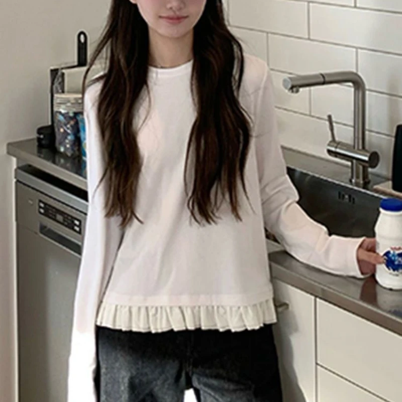 

2025 New Womens Shirt Long Sleeves Lace Trim Blouse Korean Fashion Simple Versatile White Top Sweet Pleat Design Autumn Winter