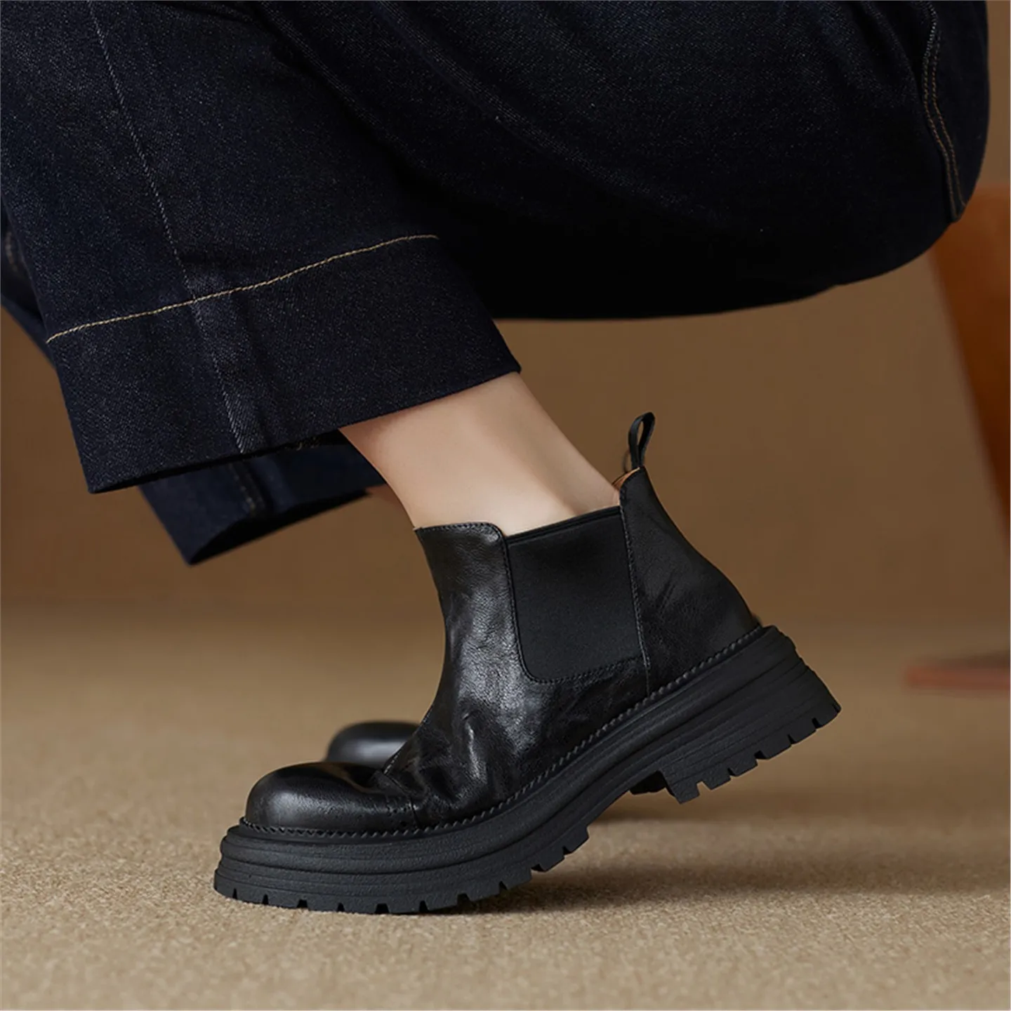 

Женские ботинки 2026: Новые ретро-челси с эластичным верхом для весны и осени, модные короткие ботинки для женщин