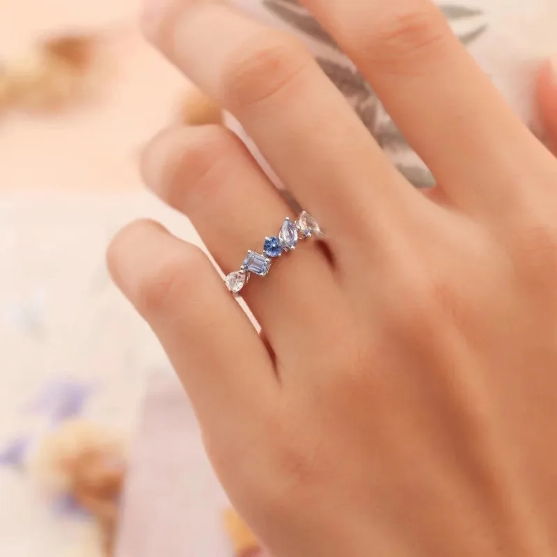 Light Luxury Gradient  Sea Blue Crystal Irregular Rings for Women New in Ideas High Quality Simple Wind Droplet Silver Jewelry