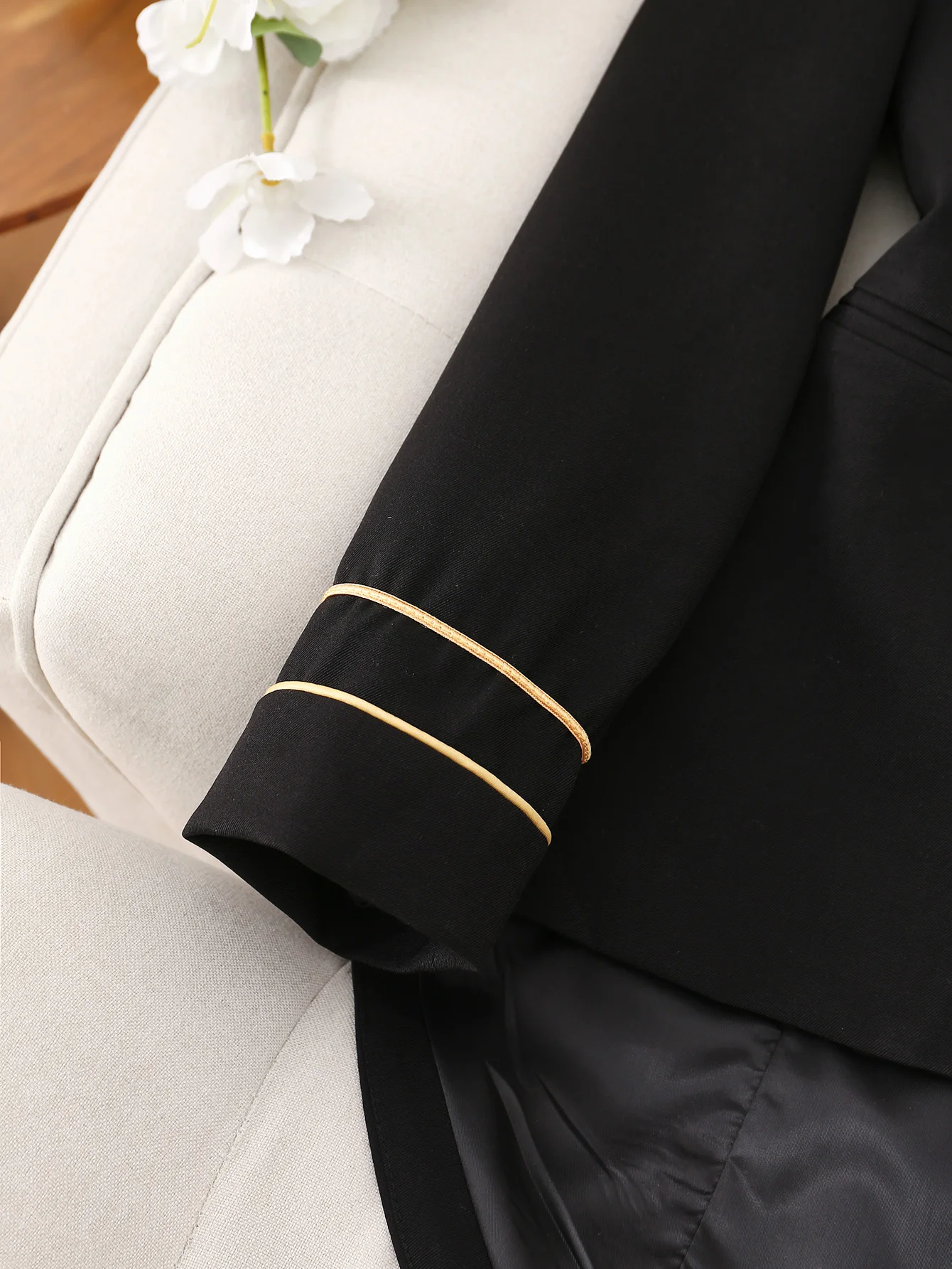 سترة سوداء أنيقة مزدوجة الصدر مع أزرار ذهبية - أكمام طويلة، قماش بوليستر، مثالية للربيع/الخريف، ملابس رسمية #5