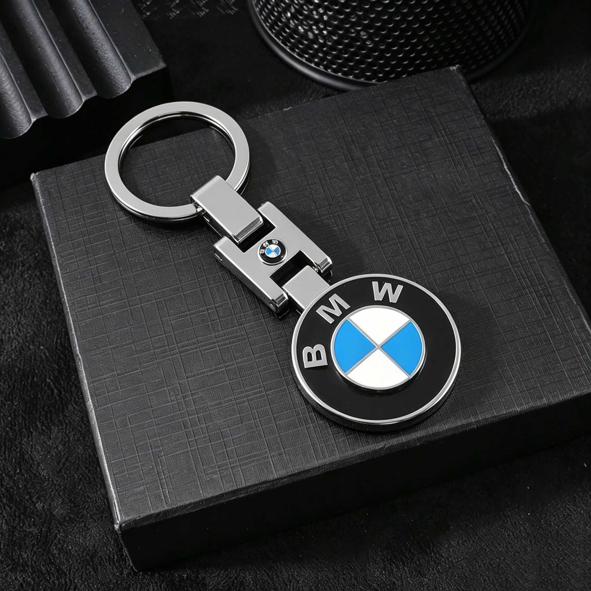 Car 3D Metal Emblem Keychain Badge Key Ring For BMW M Sports E36 E39 E46 E60 E90 E90 F10 F30 G20 G21 G30 G11 F15 X5 Accessories view 4