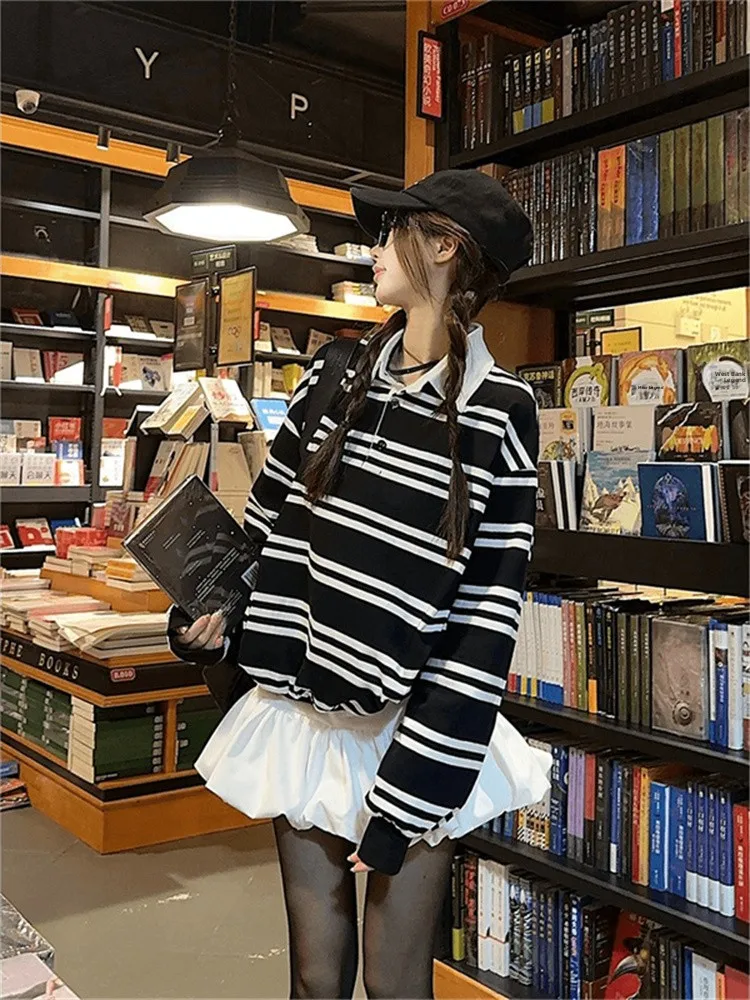 

Korean Sle Women's Faion Spring Collection Full Set Unique Attractive Top And Skirt Casual Long Sve T-irt Set