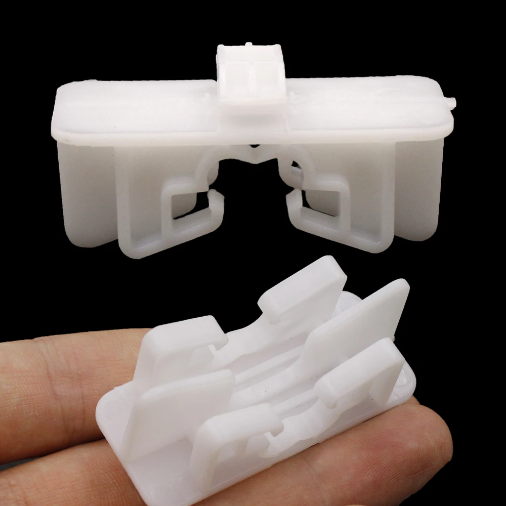 

2Pcs For Ford 18 Year Ecosport 09/10/11/12 Year Fiesta Car Headlight Support Bracket Base Clips Plastic Fastener Clip