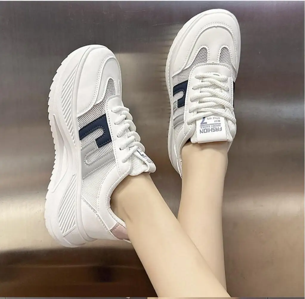 Sneakers alla moda con suola spessa Sneakers da donna comode e traspiranti con plateau vulcanizzate scarpe da corsa sportive per tutti i fiammiferi da donna