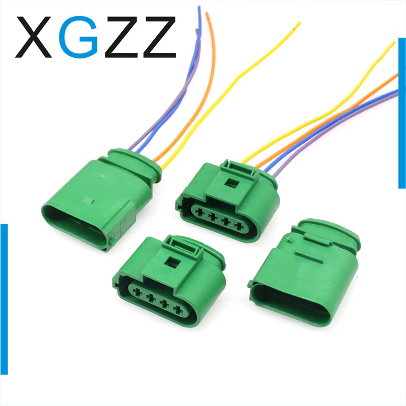 3D0973724F/3D0973824F is suitable for the Volkswagen New Jetta New Santana 4-hole generator plug socket
