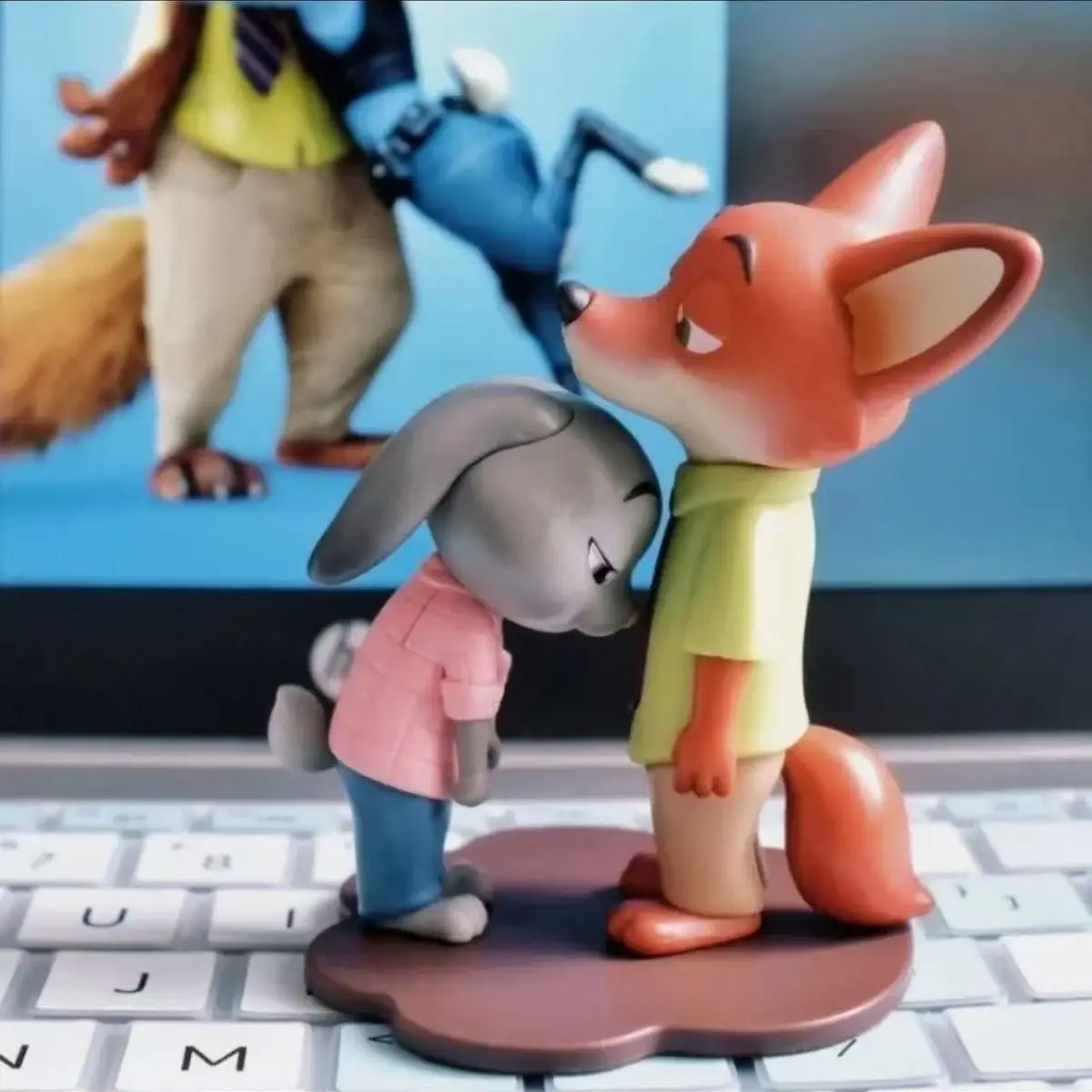 Zootopia – figurine de personnage de dessin animé, meilleur partenaire portatif, modèle d'ornement, accessoires de jouets à la mode, cadeau d'anniversaire pour enfants