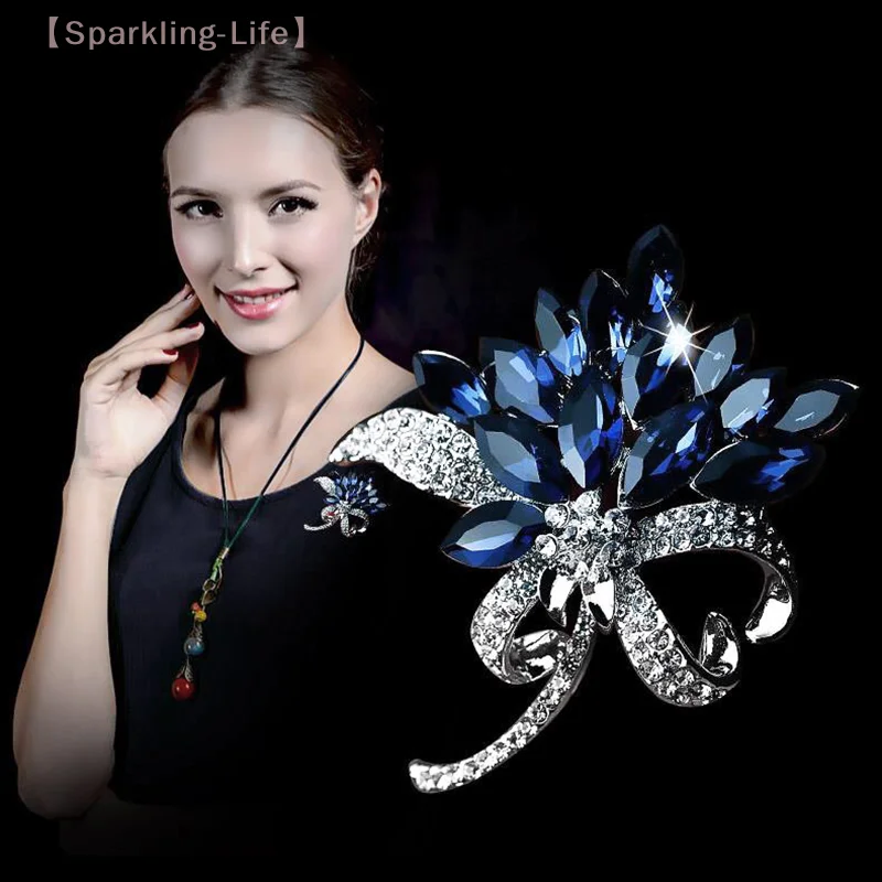 Elegant And Stylish Rhinestone Encrusted Blue Bouquet Brooch Women's Clothing Vintage Jewellery Niche Design Sense Accessories