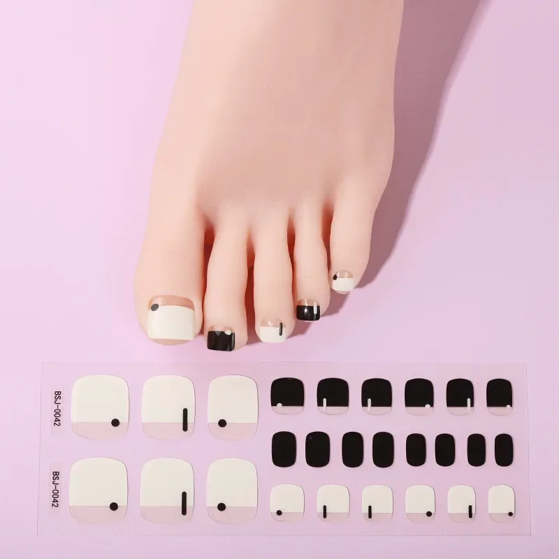 2025 European and American gel nail art sticker toenail sticker waterproof bronzing hot laser UV semi-baked toenail sticker cust