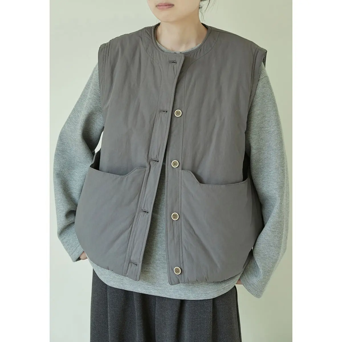 سترة نسائية قطنية رفيعة فضفاضة بتصميم كلاسيكي لخريف وشتاء 2025 جديد