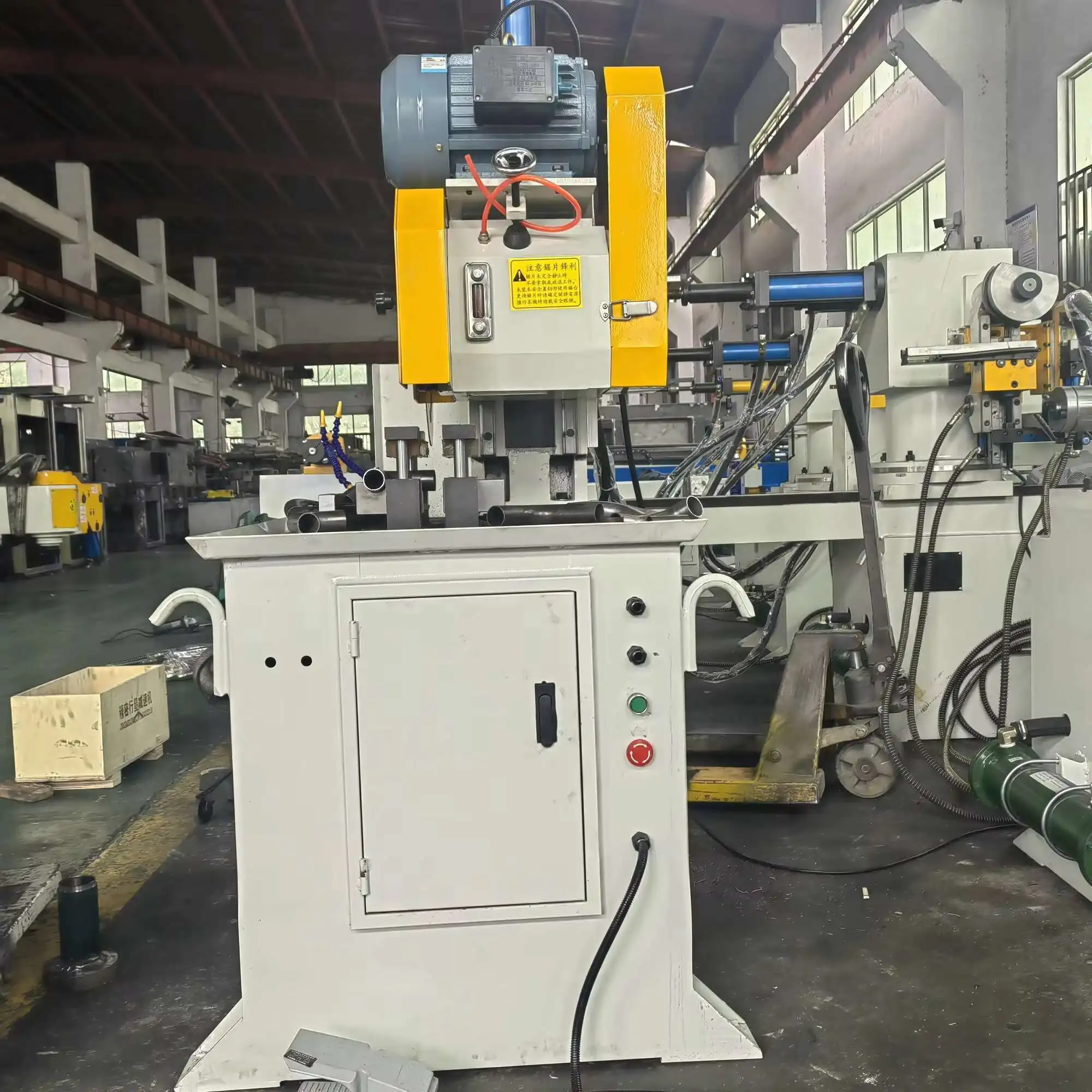

Hot Selling 425NC Semi Automatic Precision Tube Hine Fiberglass Tubing Cutter Reliable Cutting Device