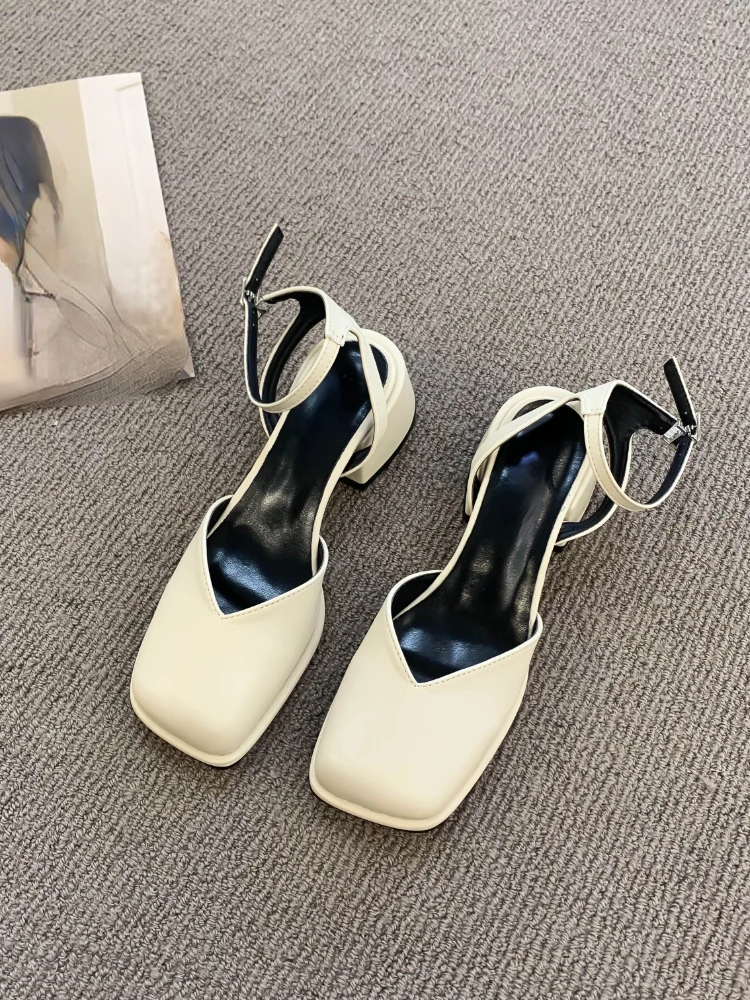 2022 Summer Hollow Out Pure Color Sandals Woman Non Slip Casual Elegant Shoes Beach Korean Style Buckle Medium Heels Shoes Slim