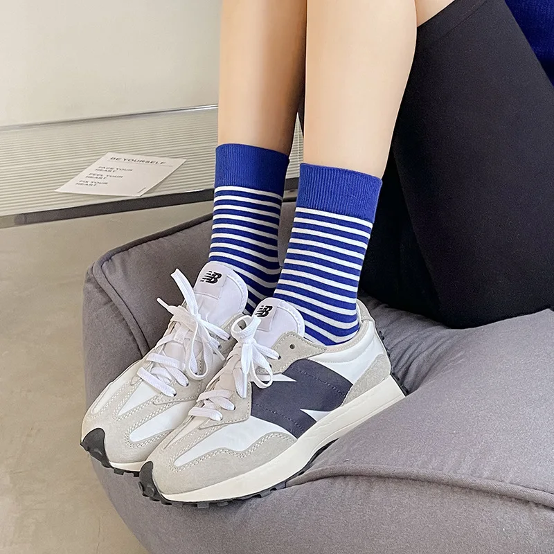 New Blue Socks Women In The Tube Socks Striped Letter Tube Socks Popular Style Men and Women Couples Stockings