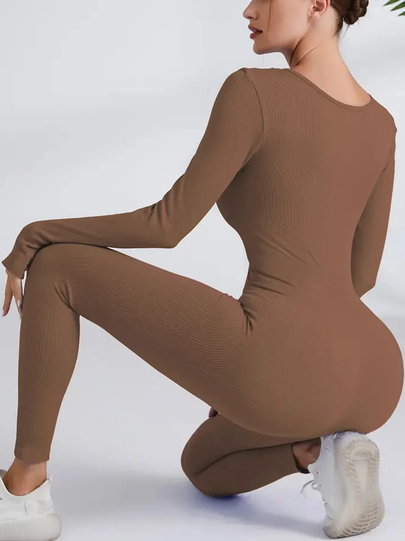 Jednolity kolor prążkowany kombinezon do jogi, bezszwowe Slim Fit z długim rękawem sportowe body, damska sportowa odzież modelująca