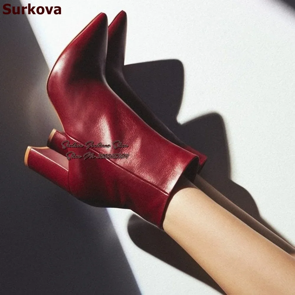 Surkova Stivaletti con tacco quadrato in pelle opaca rosso vino Borgogna Tacchi grossi Punta a punta Stivaletti autunno inverno Taglia46 Décolleté