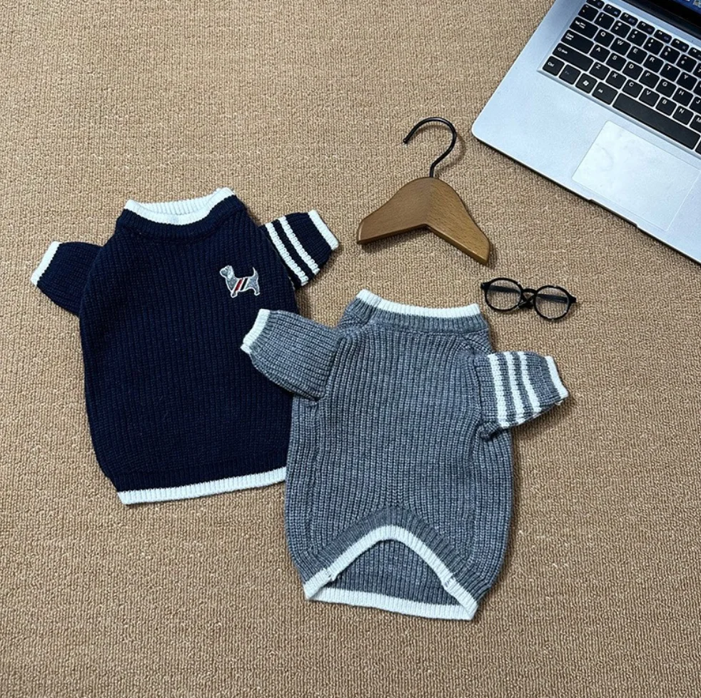 

Classic Striped British Gentleman Style Pet Sweater Trendy Design Knitted Pullover Dog Clothing