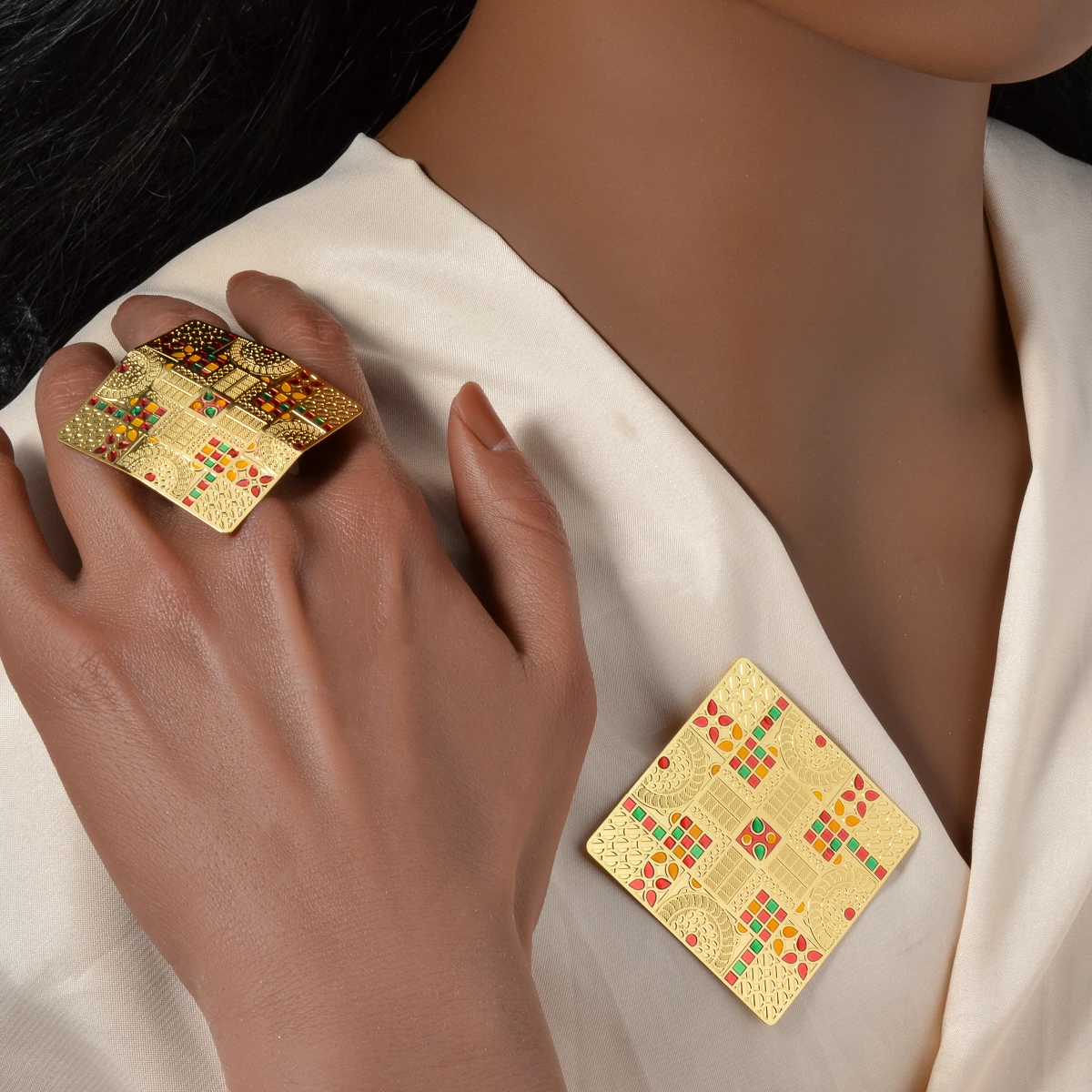 Colorful Rings Broo… - image