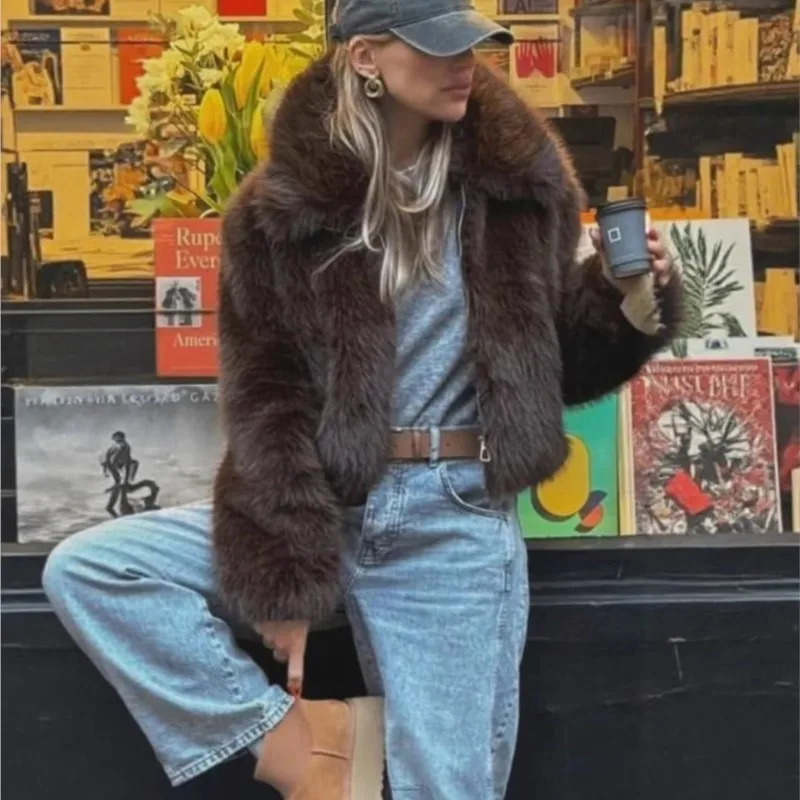 

2025 Winter Women's Faux Fox Fur Long Sleeve Turn-down collar Coat Keep Warm Solid Color Faux Fur Loose Coats Furry Tops