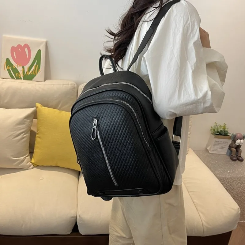 Women\'s Backpack Office Travel Bag New Minimalist Solid Color Retro Large Capacity Lightweight and Generous Commuting Bag