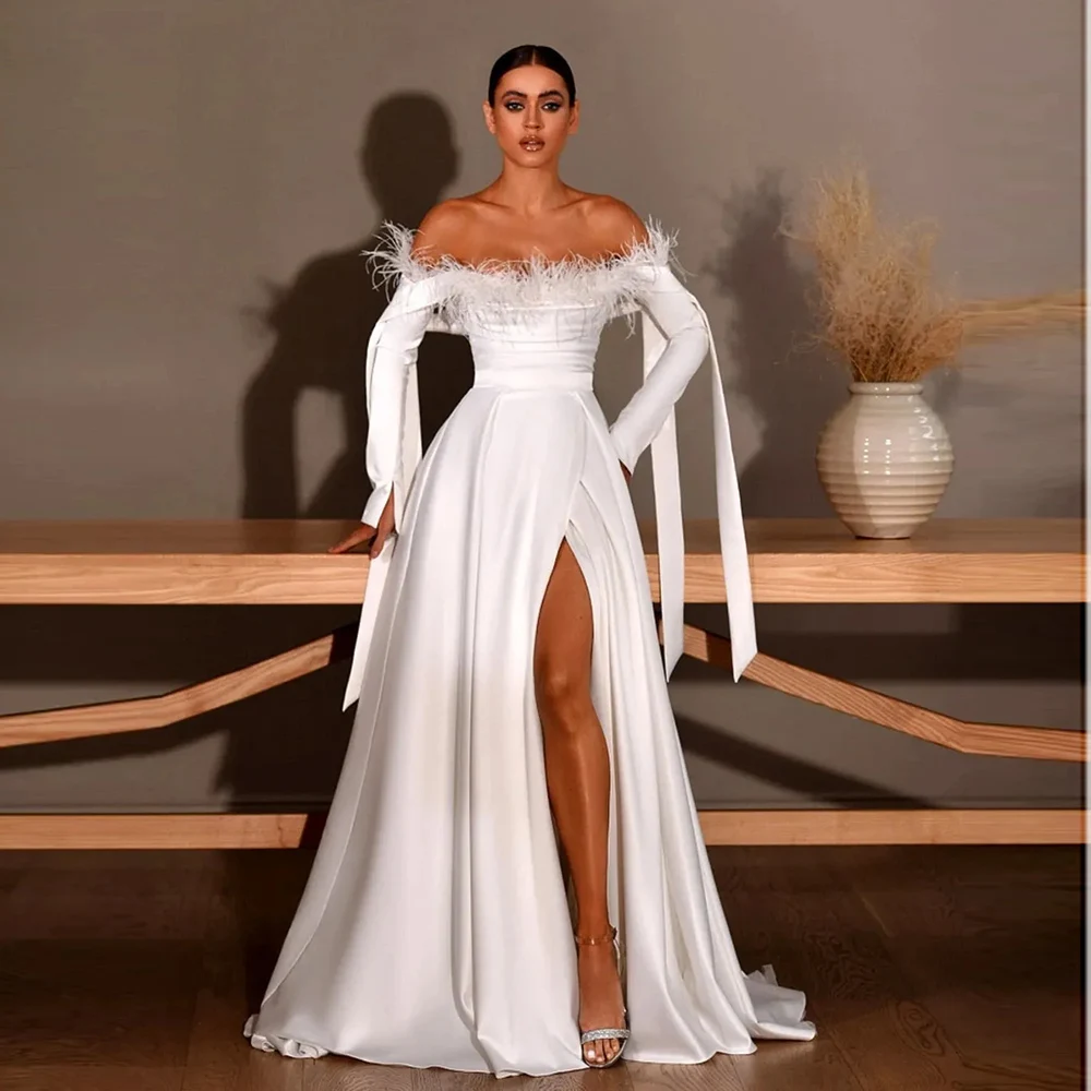 

Customized Boat Collar Satin Pleated Bodycon Feathers Design Wedding Dress Court A Line Backless Bridal Gown with Long Sleeve