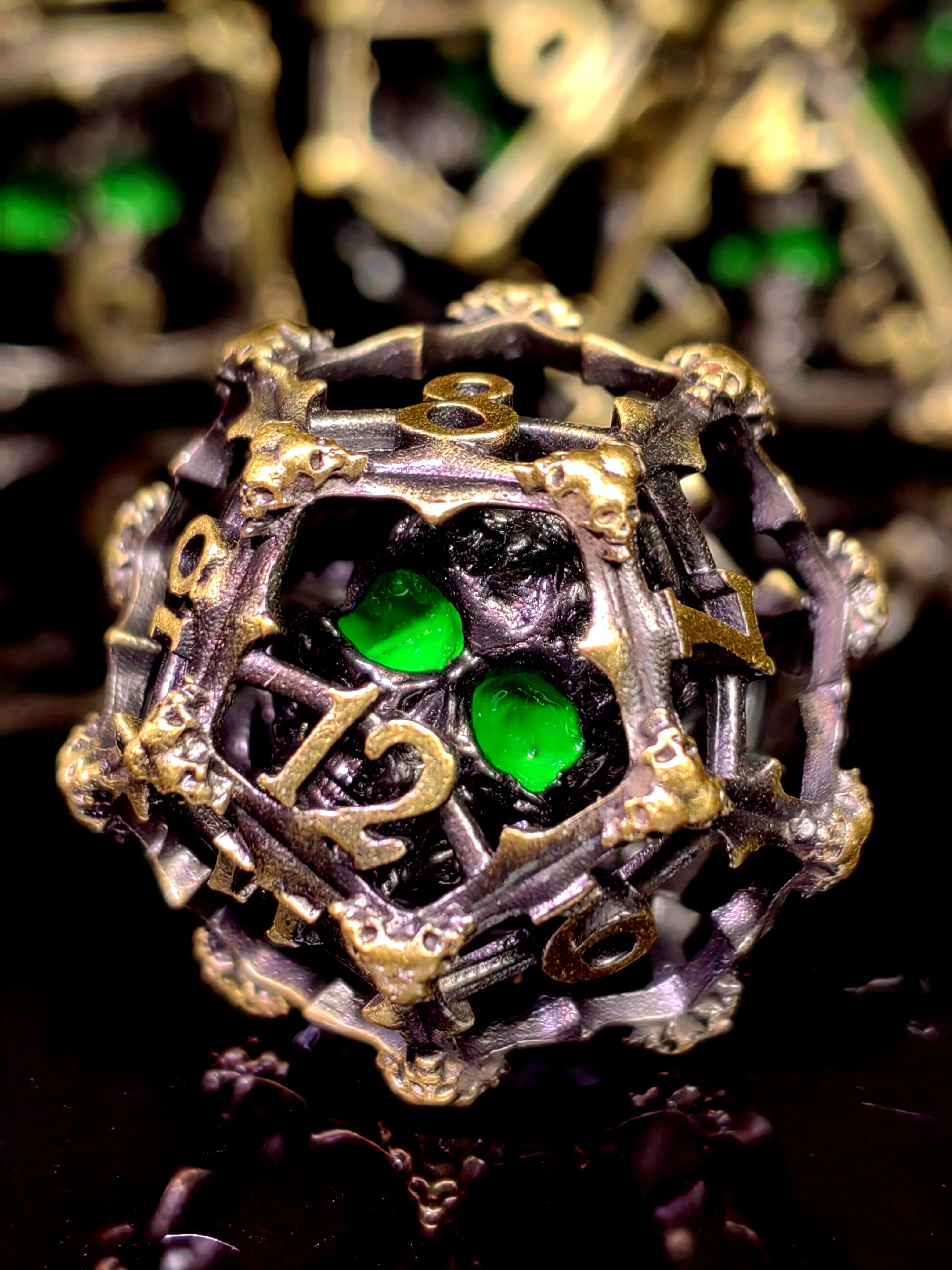 Juego de dados de metal DnD: dados de aleación de zinc de 7 piezas con patrón de calavera, bronce antiguo, para mazmorras y dragones, juegos de mesa RPG