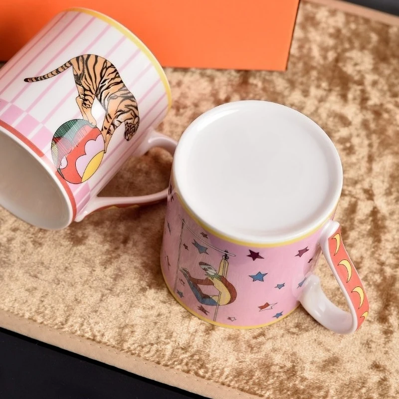 

Керамические чашки из костяного фарфора, блюдца, миски, ложки, тарелки, чайники, посуда, идеально подходит для сервировки гостей, послеобеденного чая, домашней еды и