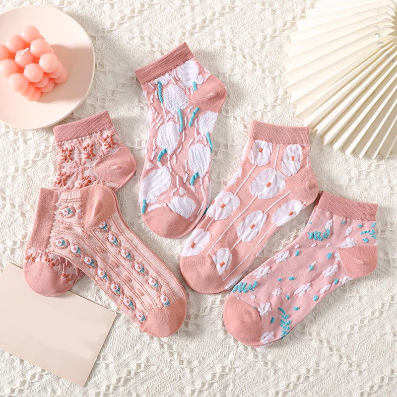 خواتین کے 5 جوڑے تخلیقی فیشن گلابی تین جہتی چھوٹے پھولوں کے موزے آرام دہ اور ورسٹائل روزانہ سفر کے لیے موزوں #3