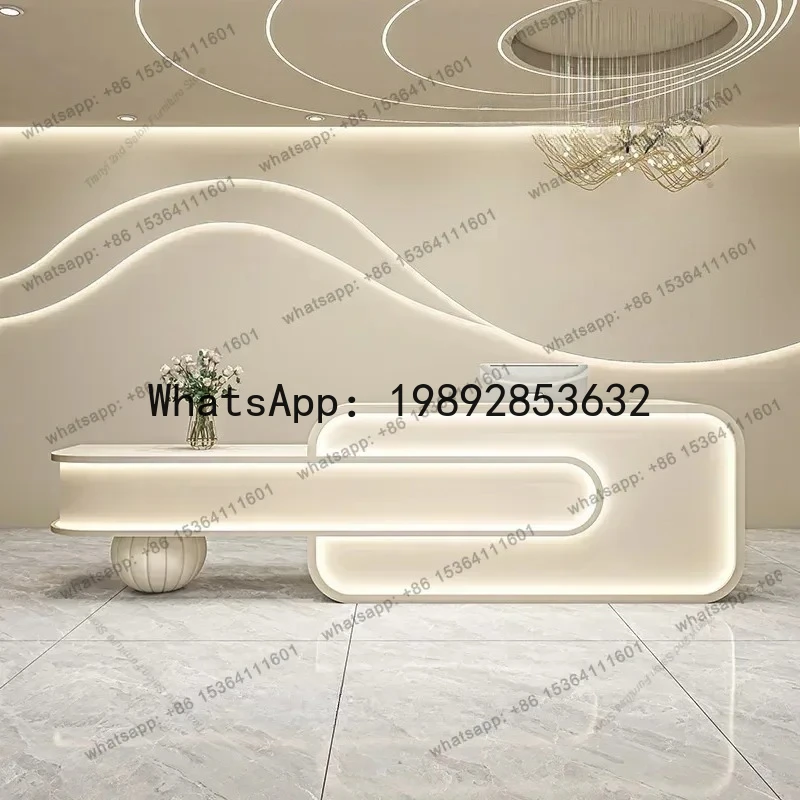 

LL Итальянский стиль Салон красоты Стойки регистрации Магазин одежды Роскошные простоты Стойки регистрации Дизайнерская мебель Свет