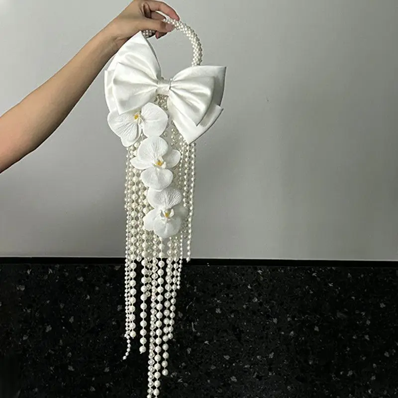 

Niche flower pearl waterfall bouquet feeling engagement wedding dress photo props to give girlfriends wedding gifts
