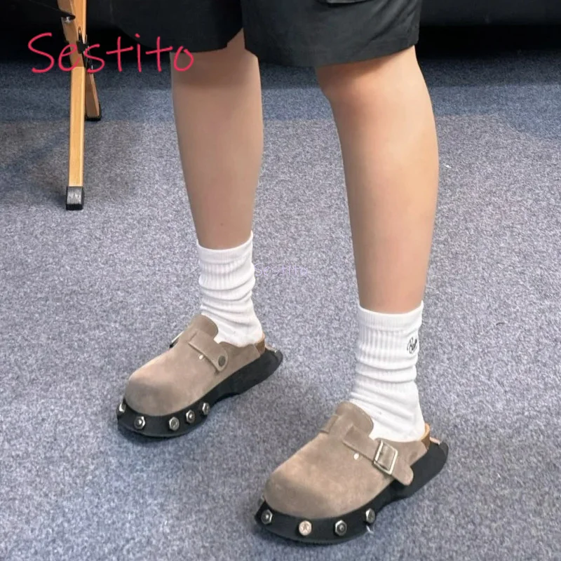 

One Foot Slippers with Retro Rivet Design for Lazy People Fashionable Versatile Casual Comfortable and Flat Toe Shoes