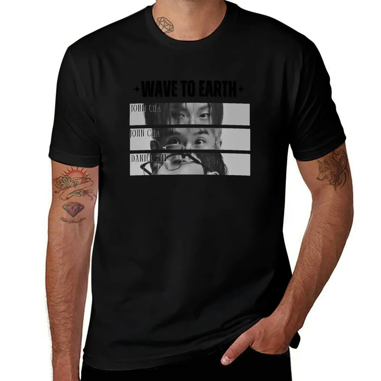 

Wave to Earth Group Members Y2K Black And White Preppy Scrapbook Collage Design T-Shirt man clothes summer clothes Men's t-shirt