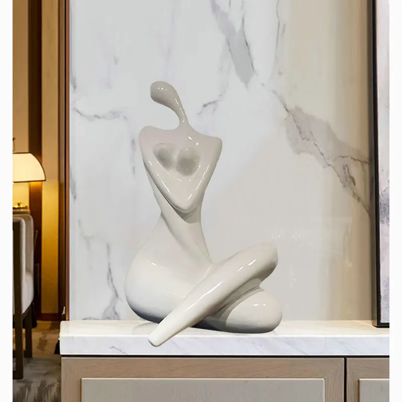 

Unique Modern Art Sculpture Custom Handmade Resin Ornament Abstract Art Sculpture Ladies Ornament