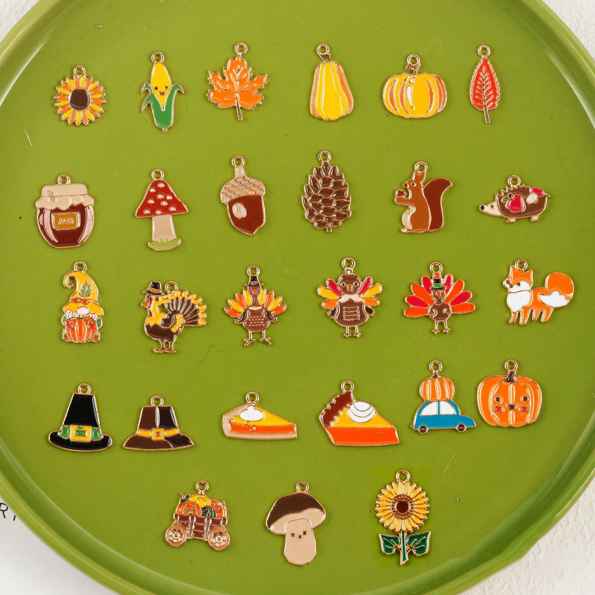 10Pcs Fall Charms for Jewelry Making, Enamel Halloween Thanksgiving Charms Autumn Harvest Pumpkin Maple Leaf Turkey Pendants